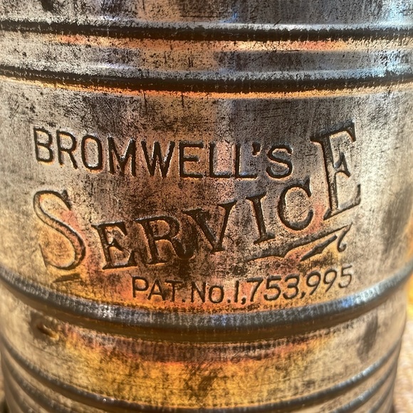 Bromwells antique Flour Sifter - Picture 2 of 4